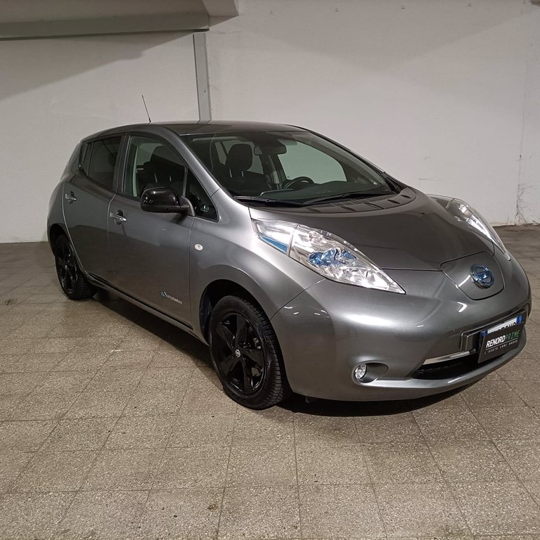 NISSAN Leaf 30kW 109cv Acenda Cold Pack CVT Solar Spoiler