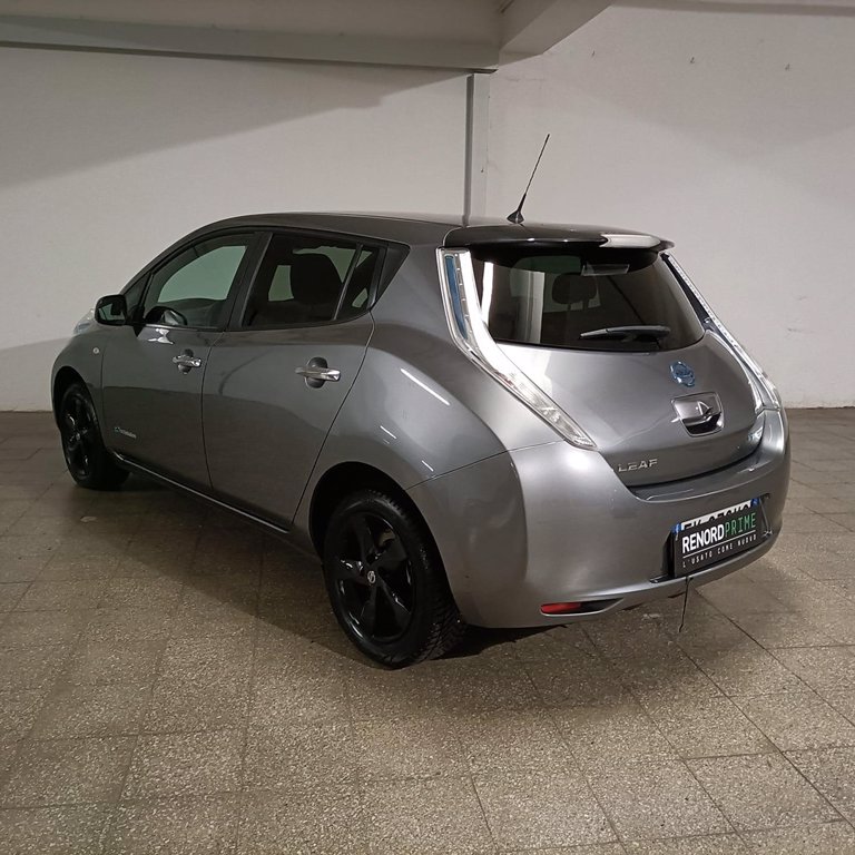 NISSAN Leaf 30kW 109cv Acenda Cold Pack CVT Solar Spoiler