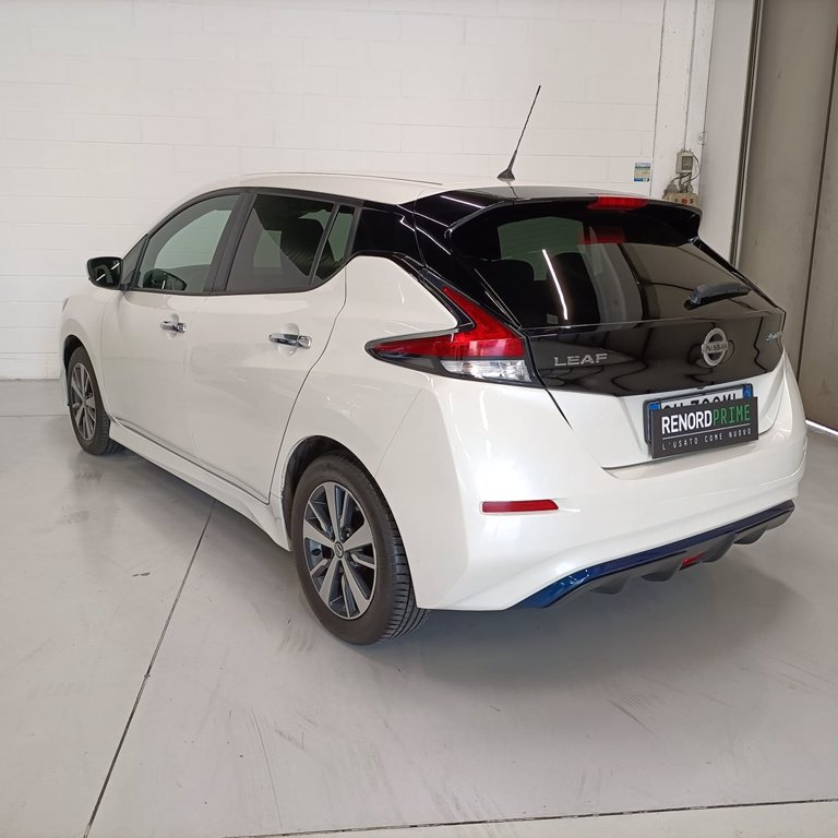 NISSAN Leaf 40kWh Acenta CVT