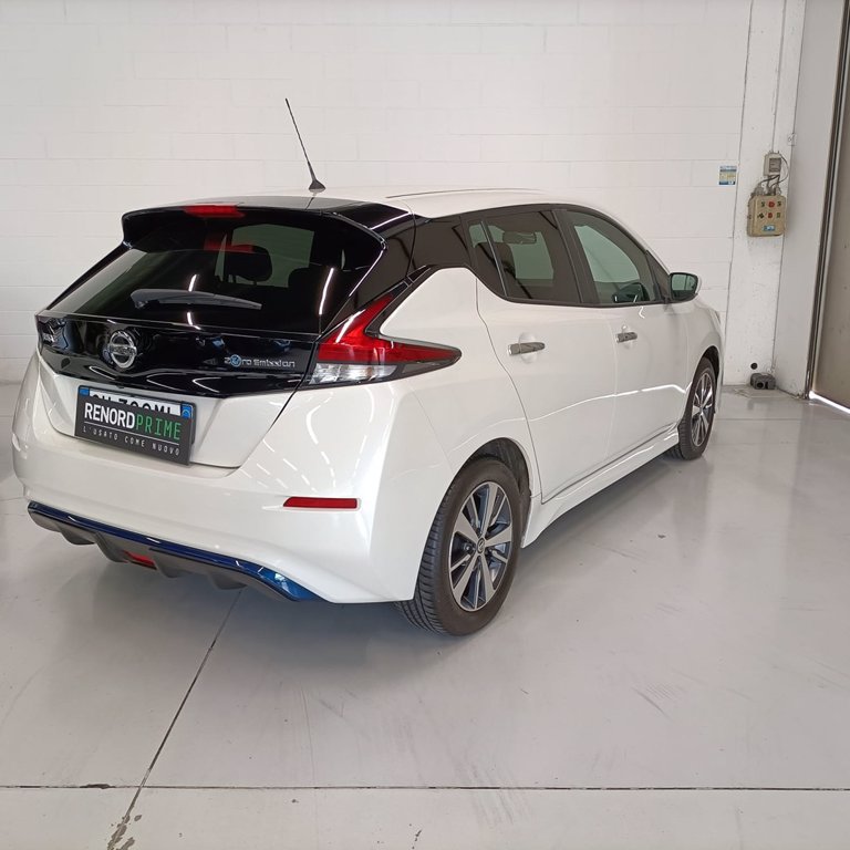 NISSAN Leaf 40kWh Acenta CVT